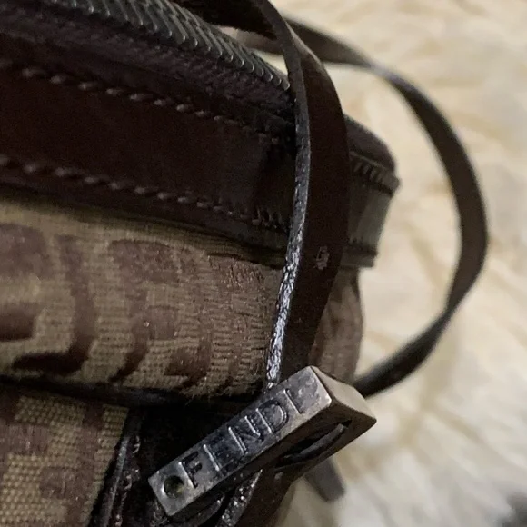 FENDI bag - Picture 8 of 16